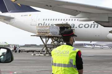 Aterriza en Gando el primer vuelo comercial directo entre China y Canarias de la historia con material sanitario (Foto TA)
